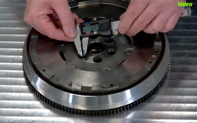 Webinare gratuite pe teme tehnice actuale, realizate în colaborare cu Valeo