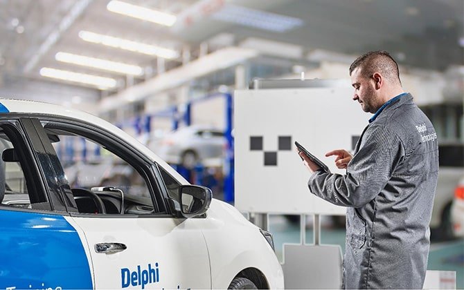 Efectuarea calibrării dinamice a sistemelor ADAS – sfaturi Delphi [VIDEO]