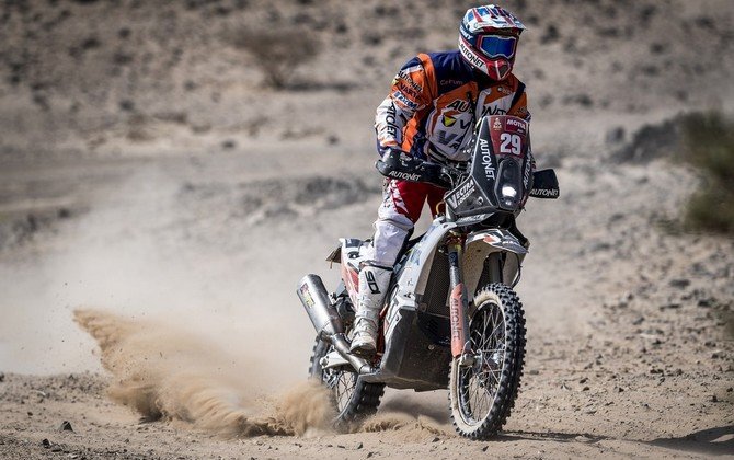 Mani Gyenes câștigă etapa a 4-a și reduce din timpul pierdut în ziua 3